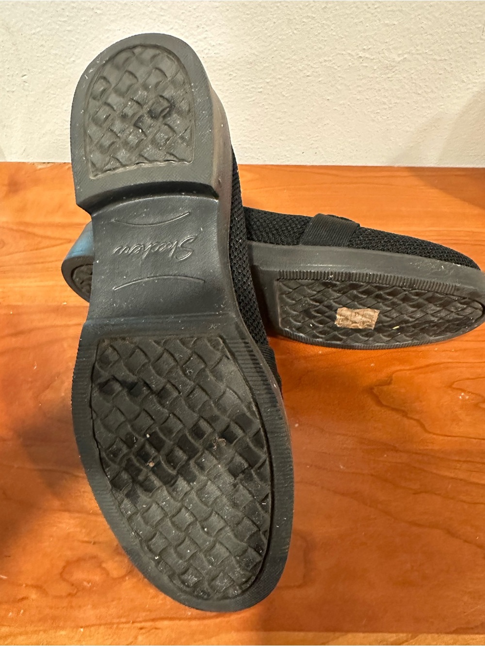 Skechers Black Knit Slip-On Loafers with Bow Accent - Picture 5 of 6